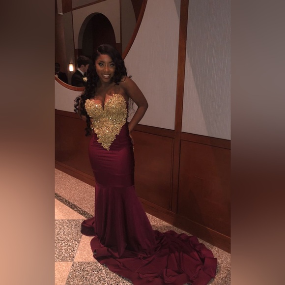 Beautiful Prom Dress For Less! - Picture 3 of 5